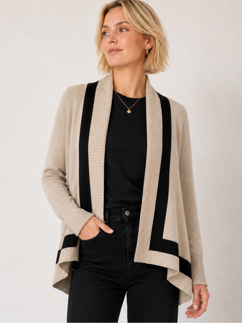 Banana Republic Italian Yarn Merino Wool Cashmere Colorblock cream
Cardigan